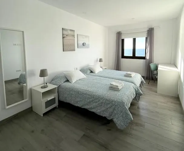 Moderno Apartamento Frente Al Mar